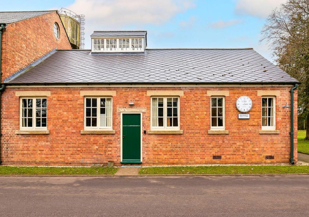 Duclos At Bicester Heritage Exterior photo